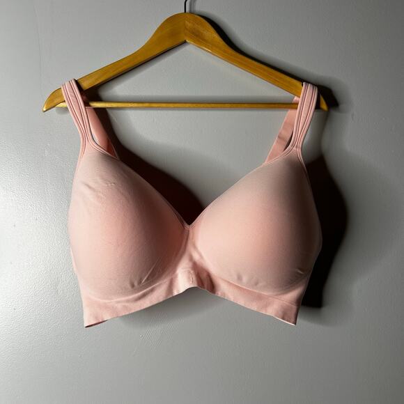 Underoutfit 460 The Perfect Neckline Bra - Picture 2 of 8